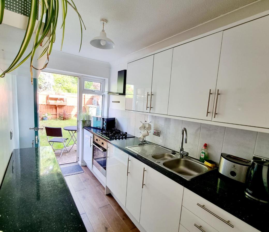 Private One Bedroom Apartment With Garden And Parking Thame Extérieur photo